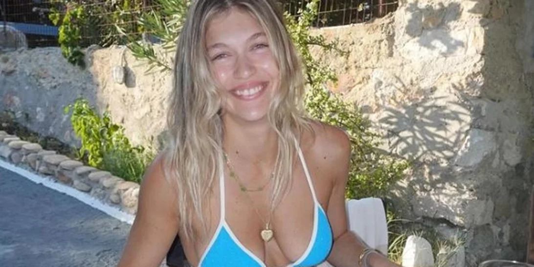 Κλέλια Ανδριολάτου | Κάνει yoga στην Τζιά