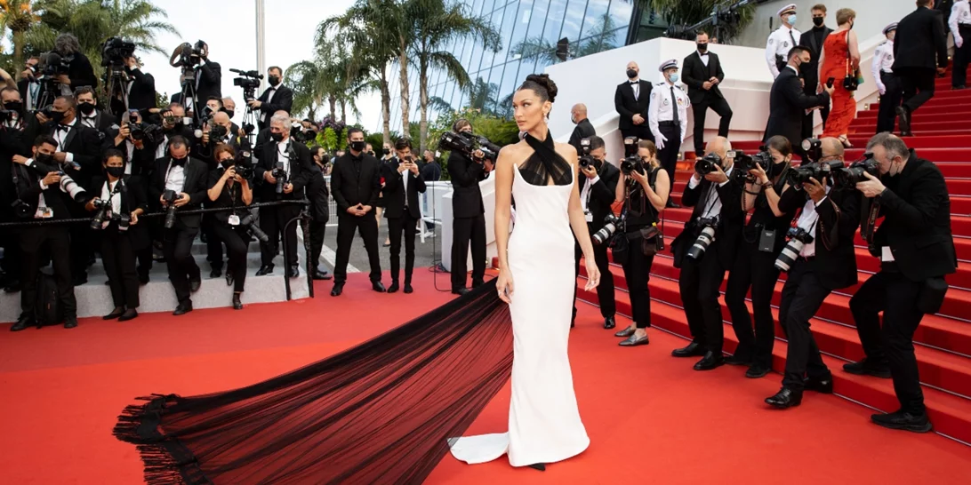 Κάννες 2021 | Δες τις εμφανίσεις που ξεχώρισαν στο κόκκινο χαλί του Φεστιβάλ