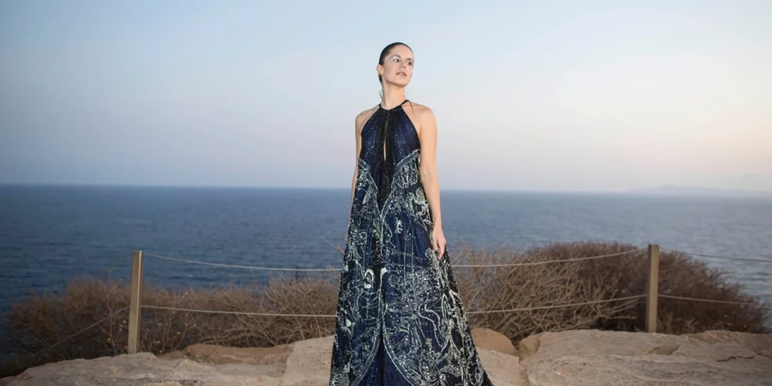 Ευγενία Νιάρχου | Πώς φόρεσε το πιο hot χρώμα της σεζόν