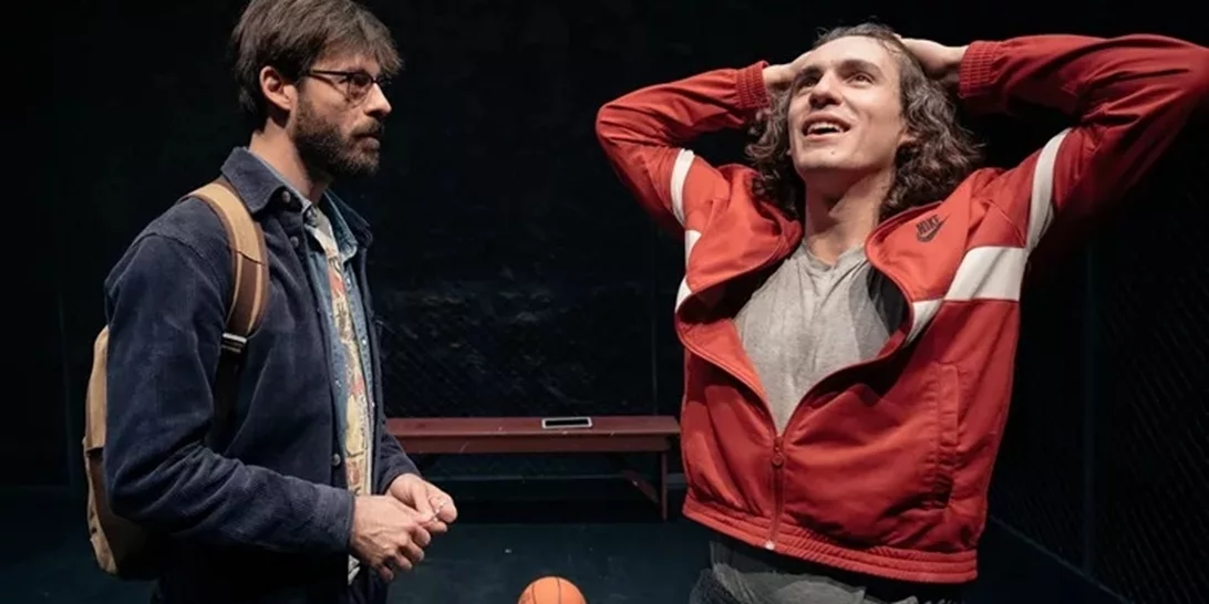 Όλες οι θεατρικές παραστάσεις που συνεχίζουν ακάθεκτες μετά το Πάσχα