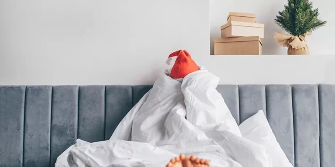 Ξυπνάς εξαντλημένη ή δυσκολεύεσαι να σηκωθείς; Μια νέα μελέτη έχει την απάντηση