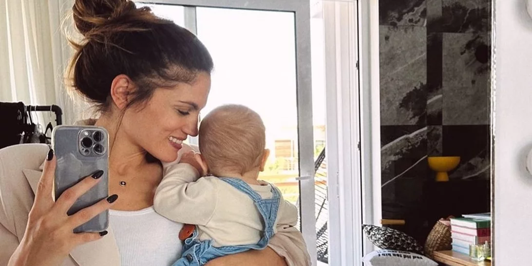 #FamilyGoals | Η Ολίβια Στρατή είδε πρώτη φορά live τον μπαμπά της