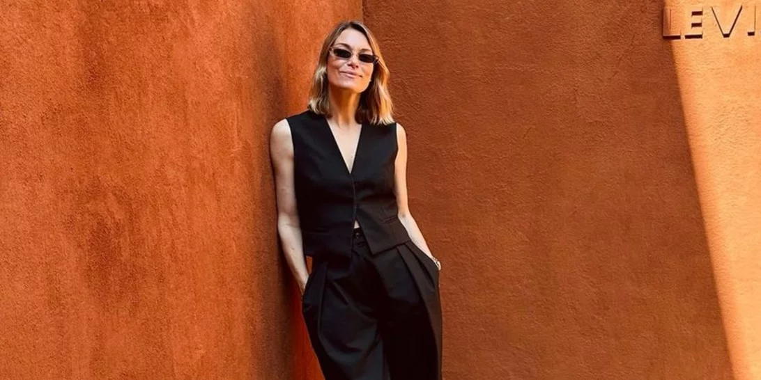 Τρία φθινοπωρινά looks της Βίκυς Καγιά για επιστροφή στο γραφείο με ανανεωμένο στιλ