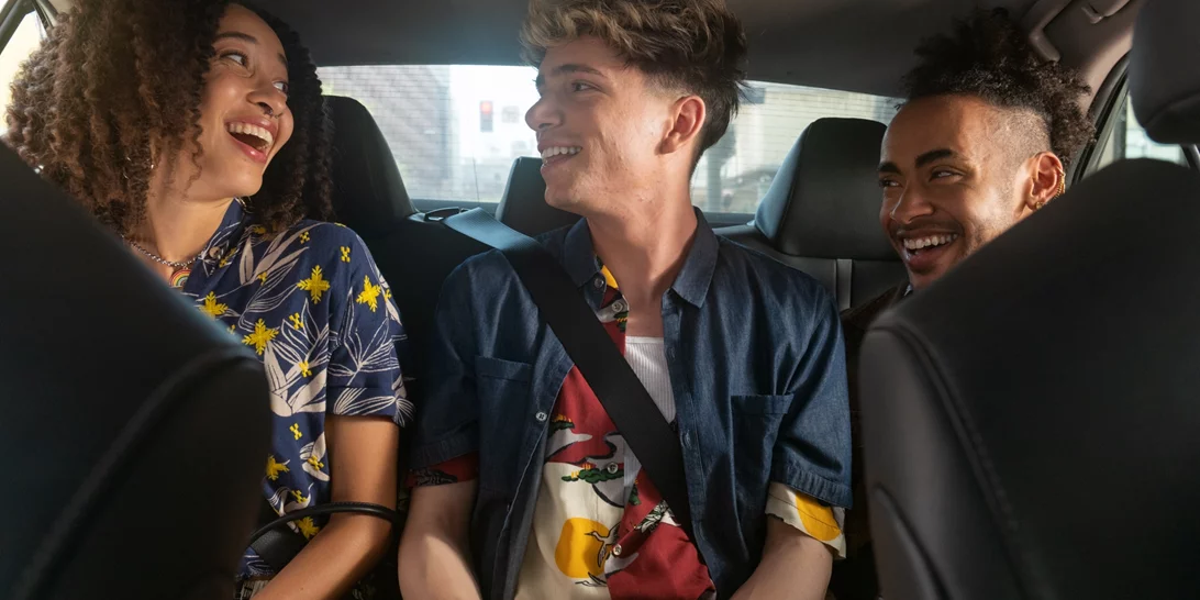 Ο Χαμένος Θησαυρός | Οδηγοί συνεργαζόμενοι με την Uber μοιράζονται τις ιστορίες των ξεχασμένων αντικειμένων στα ταξί