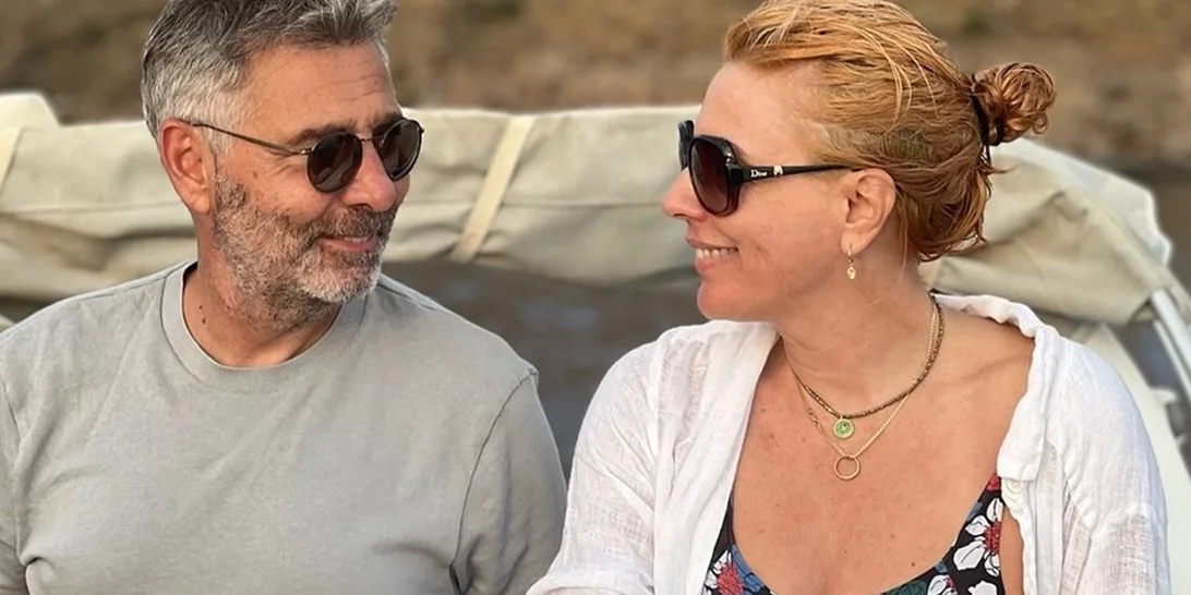 Full in love Σμαράγδα Καρύδη και Θοδωρής Αθερίδης | Βόλτα με τα μαγιό τους στο σκάφος