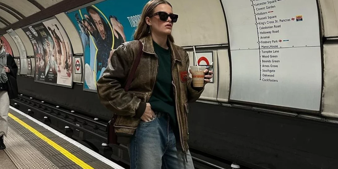 To statement κοστούμι της Γαίας Μερκούρη είναι ιδανικό για εντυπωσιακές βραδινές εμφανίσεις