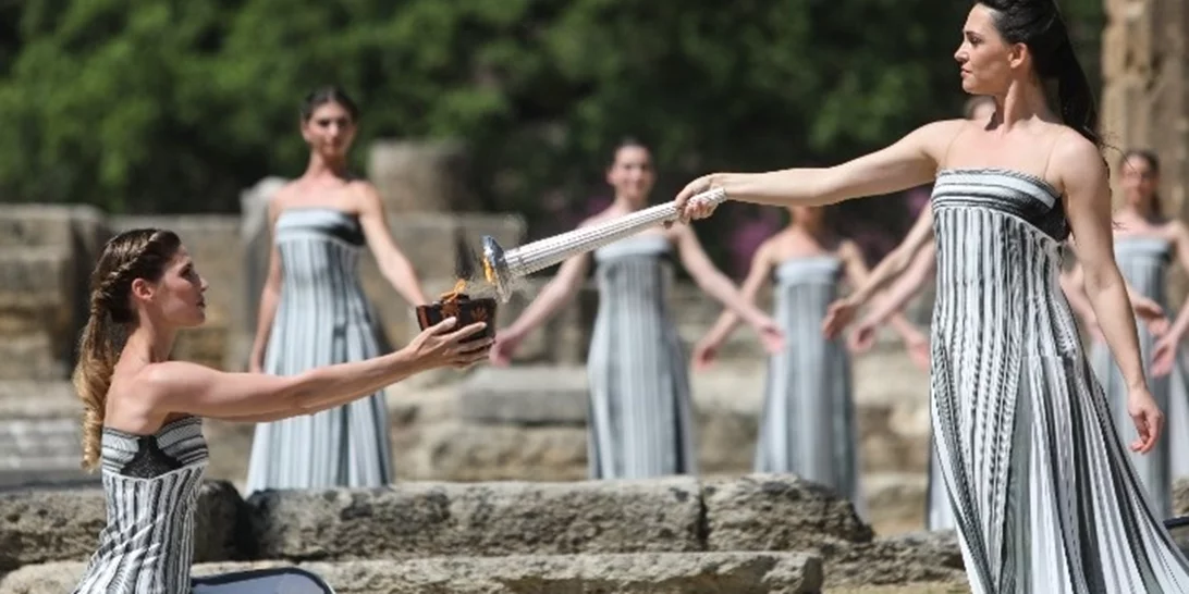 Η Ολυμπιακή Φλόγα ανάβει στην Αρχαία Ολυμπία