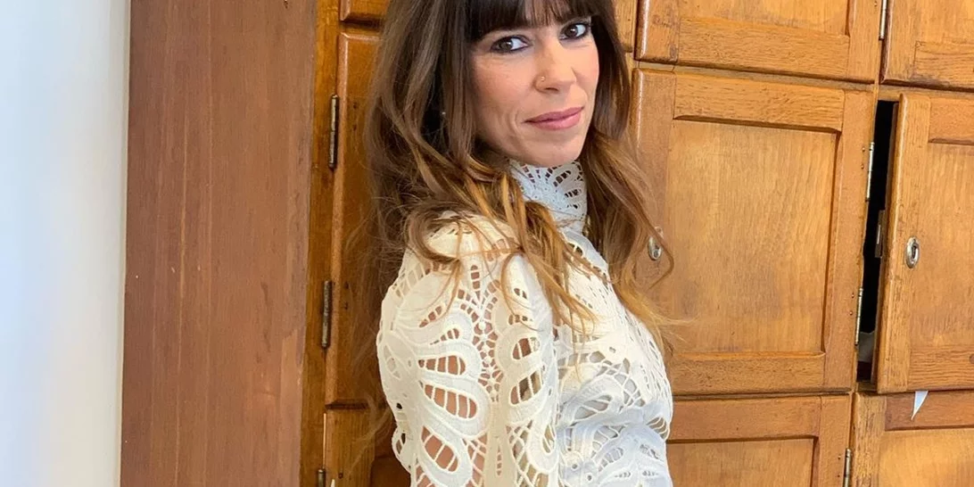 "Πανέμορφη και κουκλάρα" | Η Μυρτώ Αλικάκη ποζάρει χωρίς ίχνος μακιγιάζ και οι fans της ενθουσιάστηκαν