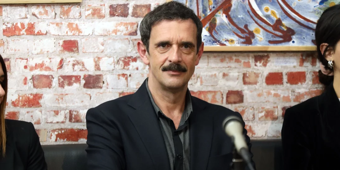 Λεωνίδας Κακούρης | Οι αναρτήσεις του στο facebook μετά τις καταγγελίες κατά του Δημήτρη Λιγνάδη