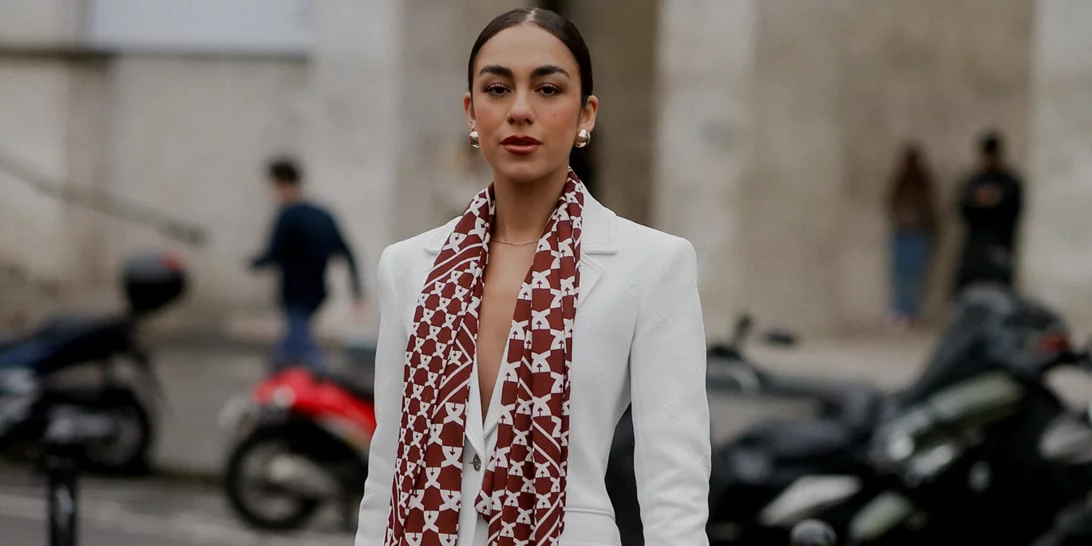 Αυτά τα μποτίνια από τη Zara έχουν το χρώμα της σεζόν και είναι η απαραίτητη προσθήκη για τη συλλογή σου