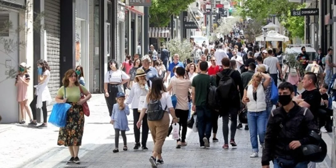 Έρευνα | Η Γενιά Χ στην Ελλάδα διαδραματίζει καθοριστικό ρόλο στην καταναλωτική οικονομία