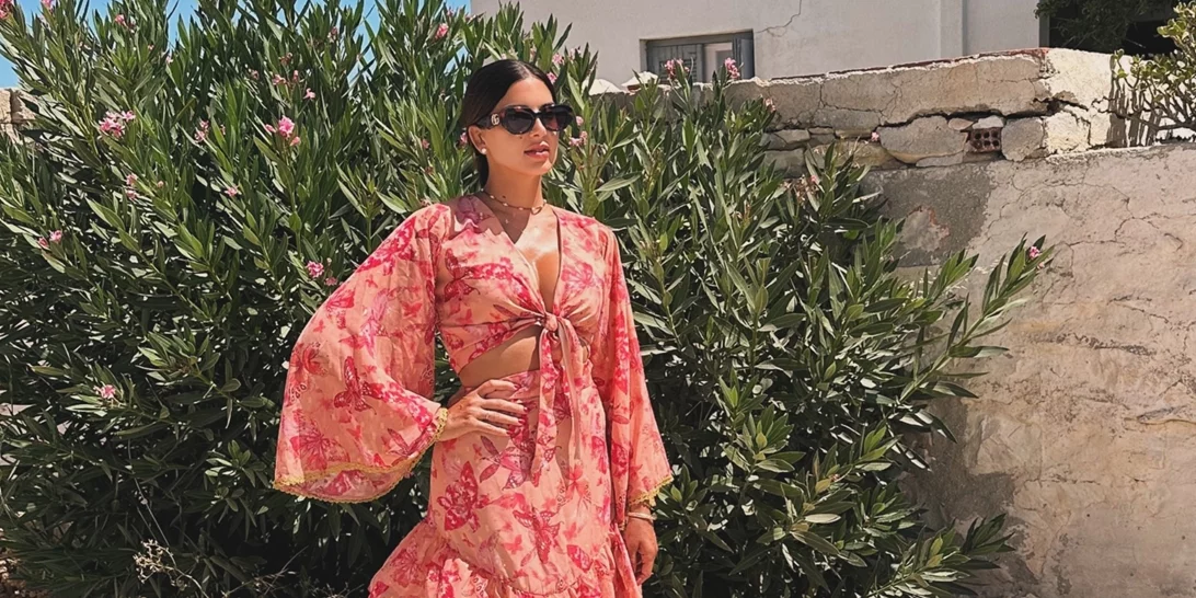 Η Σταματίνα Τσιμτσιλή προτείνει πώς να φτιάξεις τη βαλίτσα των διακοπών χωρίς να πάρεις μαζί όλη τη ντουλάπα