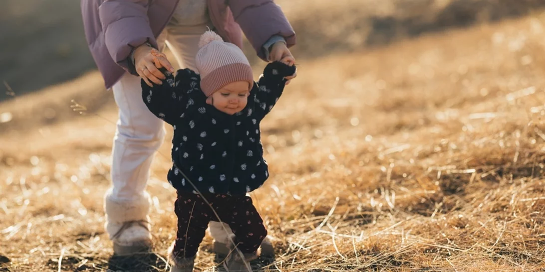 Η Ελένη Τσολάκη μόλις δέχτηκε τα τέλεια παπούτσια για την κόρη της – Είναι από ελληνικό brand
