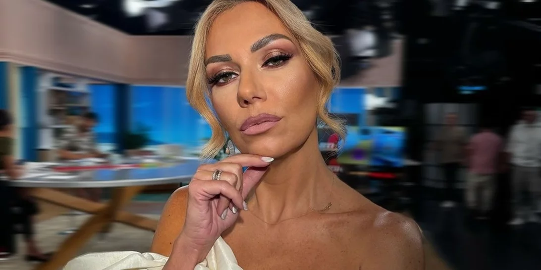 Τίνα Μεσσαροπούλου | Το off shoulder φόρεμα που έδειξε την μεγάλη αλλαγή στο σώμα της