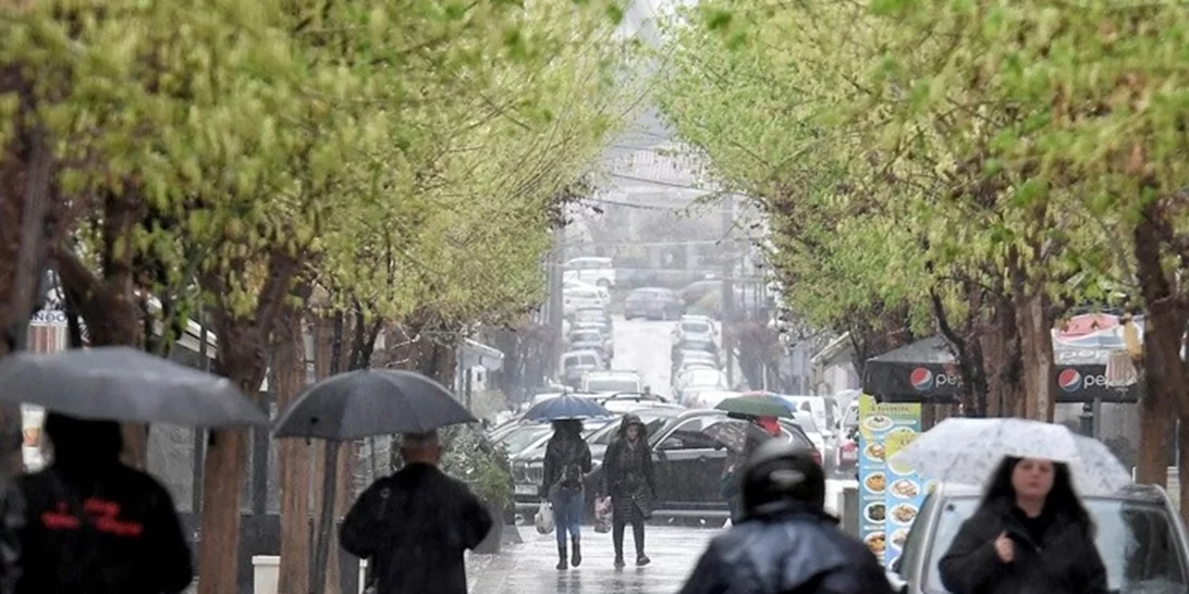 Ισχυρές βροχές, καταιγίδες και χιονοπτώσεις σήμερα και αύριο