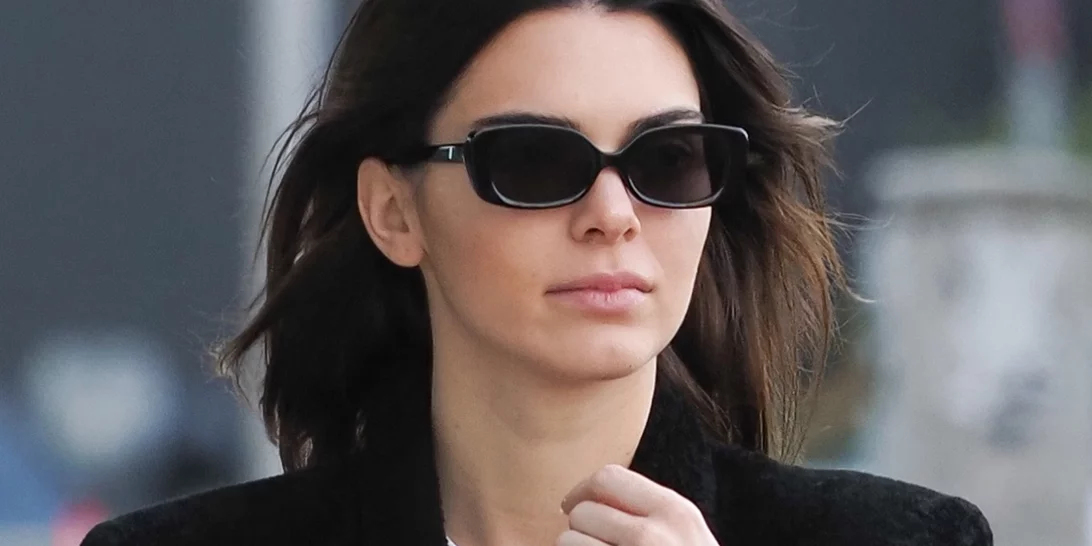 Η Kendall Jenner αποκαλύπτει τον εθισμό της στα social media