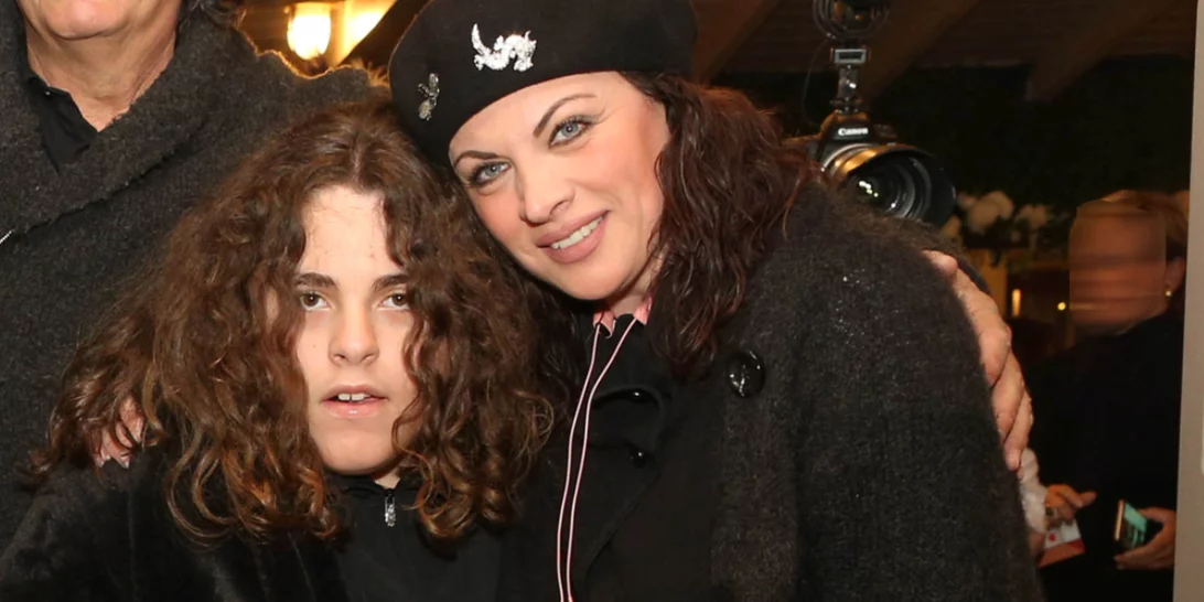 Νένα Χρονοπούλου | "Το παιδί μου έκανε 5 χρόνια να συνέλθει από ακατάλληλο ίδρυμα"