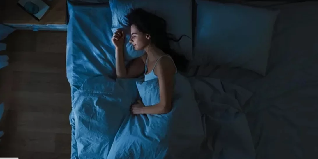 Πρακτικές συμβουλές για όσους ξυπνάμε το βράδυ στον ύπνο μας