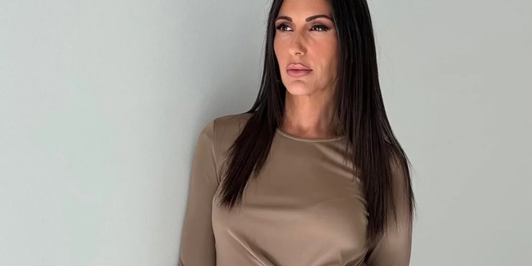 Ανθή Βούλγαρη | Με κροπ τοπ κάνει γυμναστική στη Γλυφάδα