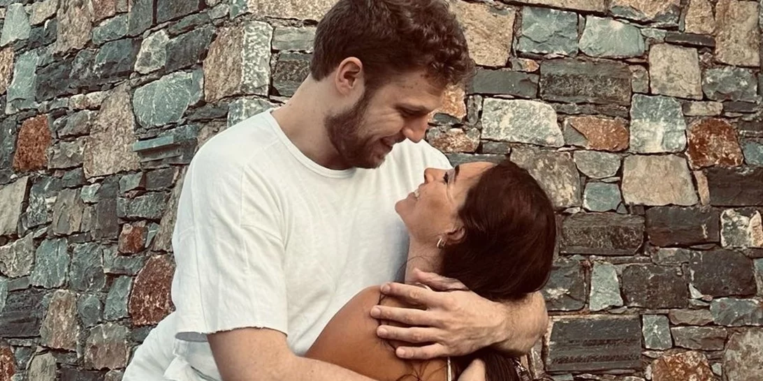 Νικόλ Ελευθεριάδου | Ο Σάσα Βεζένκοφ γέμισε το δωμάτιό της με καρδιές