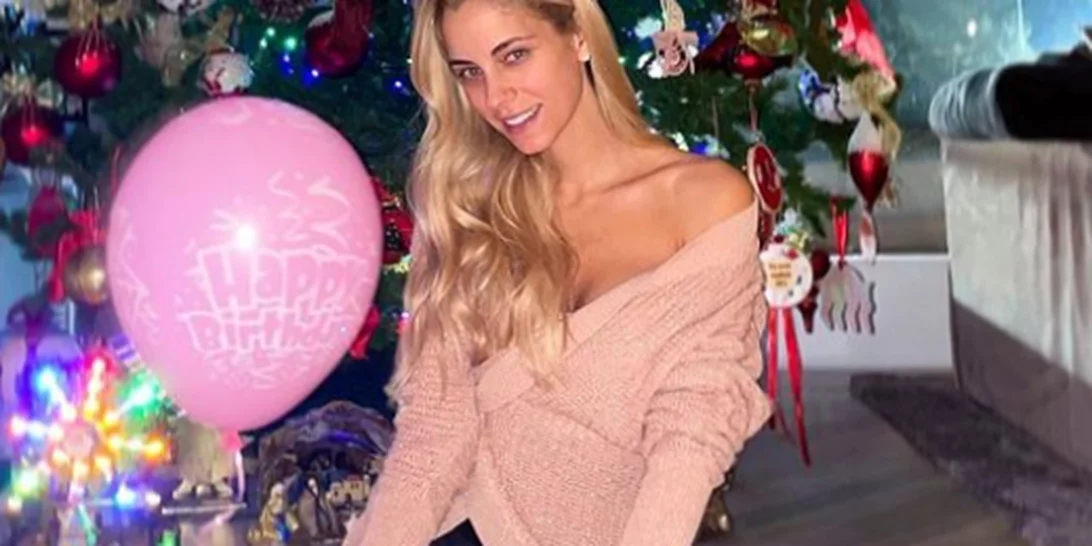 Γενέθλια για τη Δούκισσα Νομικού | Η φωτογραφία με τα παιδιά της, η ηλικία της και οι δύο τούρτες