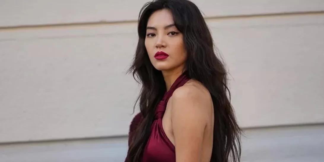 Μακιγιάζ μετά τα 50 | 5 προϊόντα που δεν πρέπει να παραλείψεις στα festive looks σου