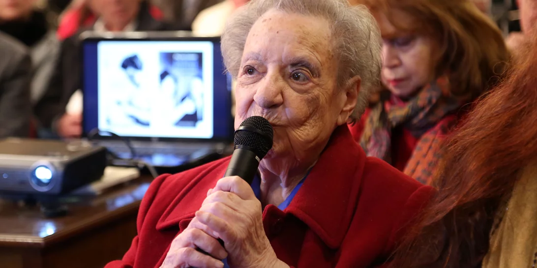 Δύσκολες ώρες για την Ροζίτα Σώκου | Δίνει μάχη για τη ζωή της μετά από διπλό εγκεφαλικό