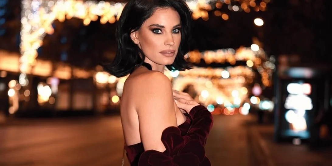 Η Χριστίνα Μπόμπα με το ίδιο καλσόν με την Kendall Jenner | Πώς το φόρεσε;