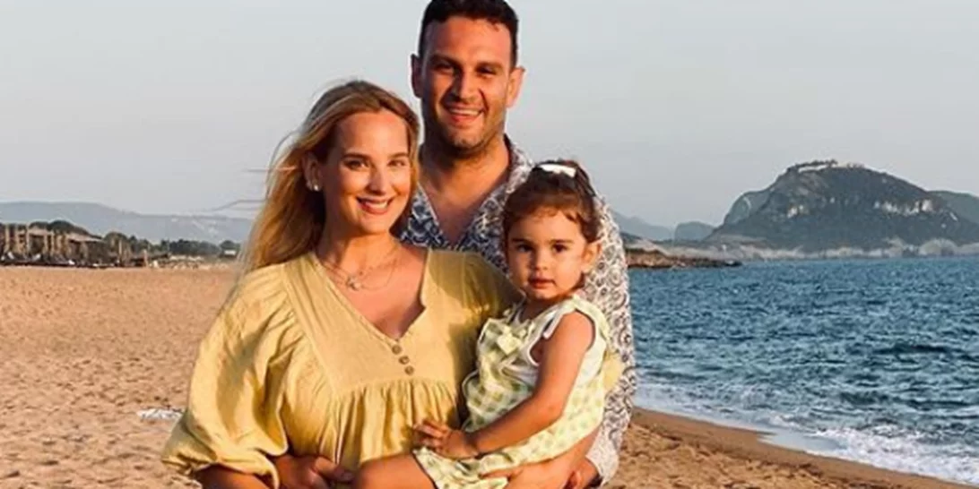 Γέννησε η Άννη Πανταζή | Η πρώτη φωτογραφία του νεογέννητου γιου της από το μαιευτήριο