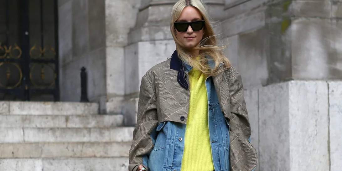 Πάτησες snooze στο ξυπνητήρι και έχεις αργήσει; 3 tips για να ντυθείς κομψά χωρίς προσπάθεια