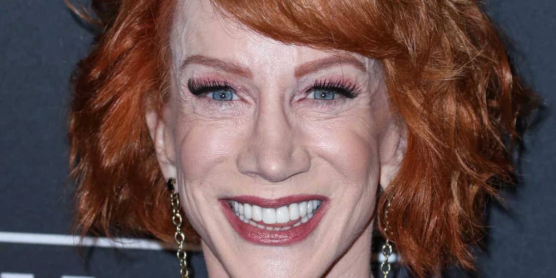 Kathy Griffin | "Η τελευταία φορά που ήμουν σε νοσοκομείο ήταν τον Ιούνιο του 2020 όταν προσπάθησα να αυτοκτονήσω"