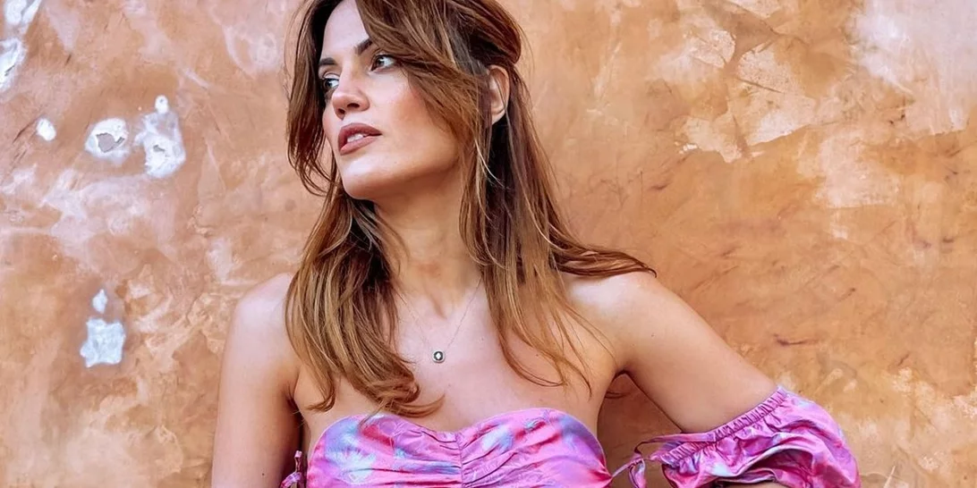 Κουβαδάκια και γοργόνες | Η Μαίρη Συνατσάκη μας δείχνει το καλοκαίρι της