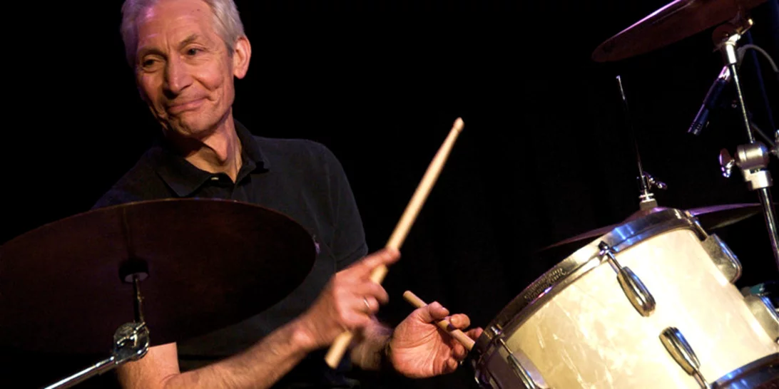 Rolling Stones | Πέθανε ο θρυλικός ντράμερ του συγκροτήματος, Charlie Watts