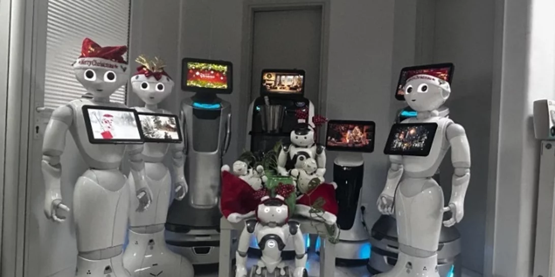 Ρομπότ λένε τα κάλαντα και ο Pepper αναλαμβάνει ρόλο βοηθού Αϊ- Βασίλη