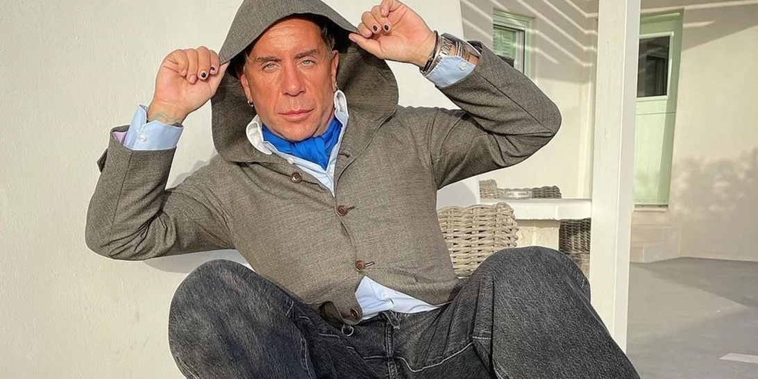 Ο Γιώργος Μαζωνάκης συνεχίζει τα μπάνια στη θάλασσα | Το νέο βίντεο που έδειξε