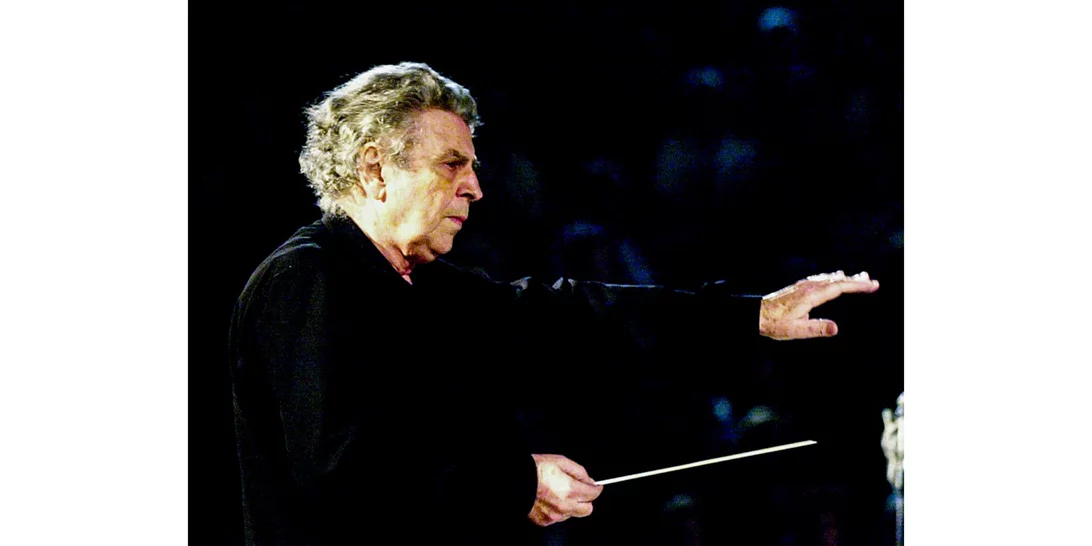 Ο Γιώργος Θεοδωράκης ξεκαθαρίζει: "Δεν αψήφησα τον πατέρα μου ζωντανό, δεν θα το κάνω τώρα"