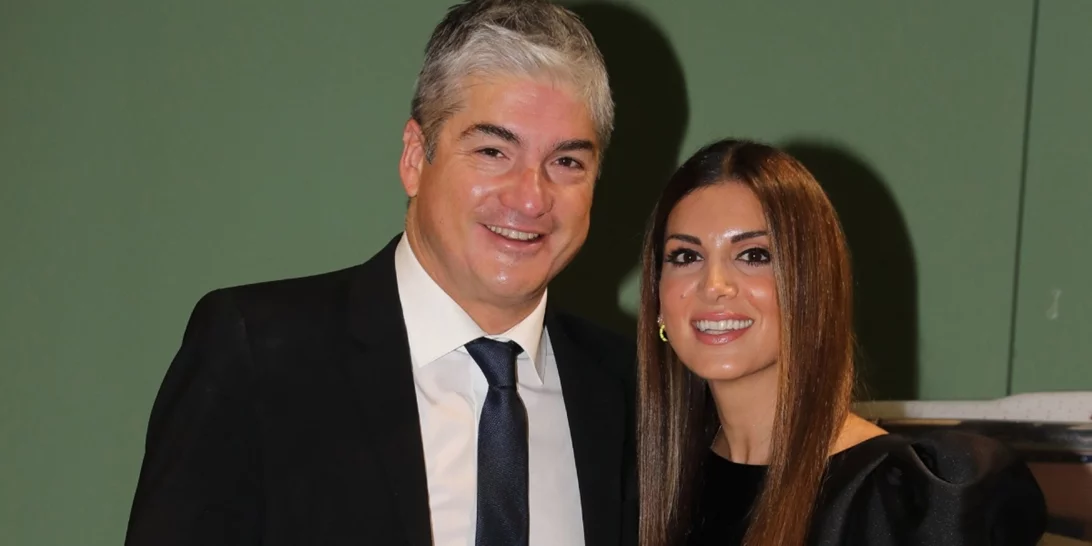 Σταματίνα Τσιμτσιλή | Η εντυπωσιακή εμφάνιση στο πλευρό του συζύγου της