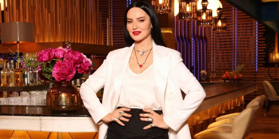 Η Ζενεβιέβ Μαζαρί ξεκαθαρίζει "Ήμουν υπάλληλος της Βίκυς Καγιά, όχι φίλη της"