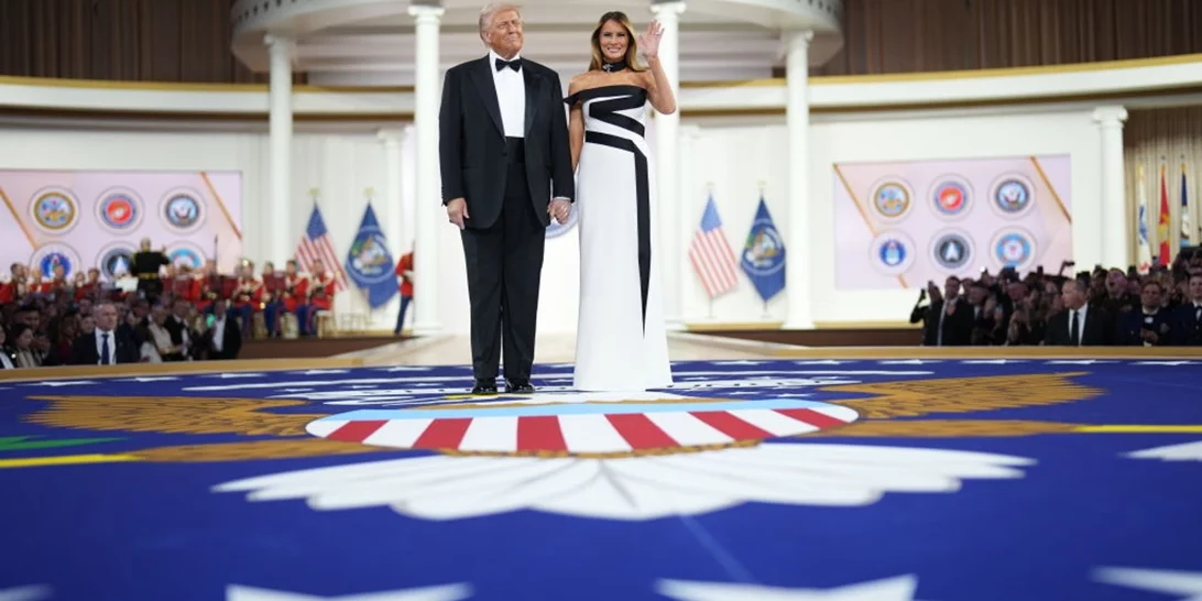 Δημήτρης Φιντιρίκος | Απαθανατίζει τον πρώτο χορό του Donald με τη Melania Trump