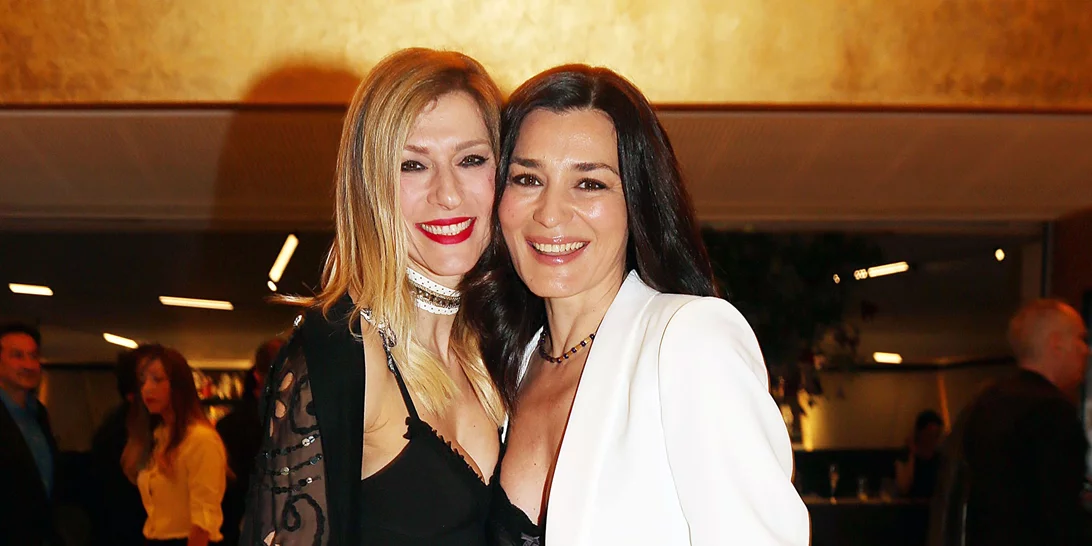 Ζέτα Δούκα - Μαρία Ναυπλιώτου: Το πρώτο τους μπάνιο στη θάλασσα