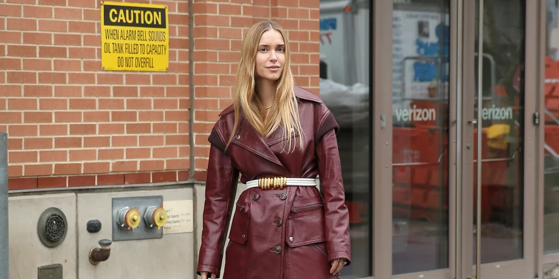 Burgundy fever | 10 στιλάτα fashion items σε μπορντό χρώμα από τη Stradivarius