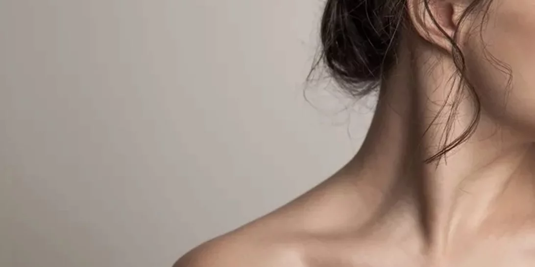 Youthful Neckline | Πώς να μειώσεις τις ρυτίδες στην περιοχή του λαιμού