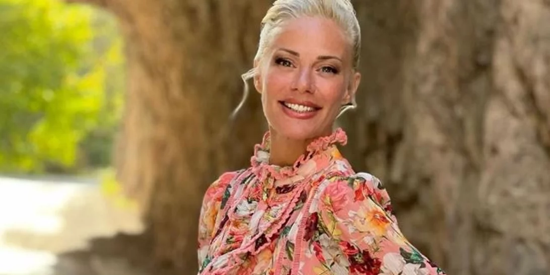 Η οικογένεια της Ζέτας Μακρυπούλια δε χωράει σε μία φωτογραφία! "Επιστροφή στις ρίζες μου"