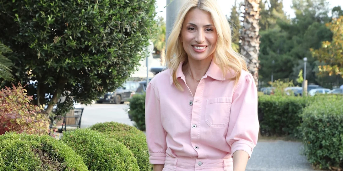 Μαρία Ηλιάκη | Το διαχρονικό light jacket της είναι η ιδανική athleisure πινελιά στο προσωπικό σου στιλ