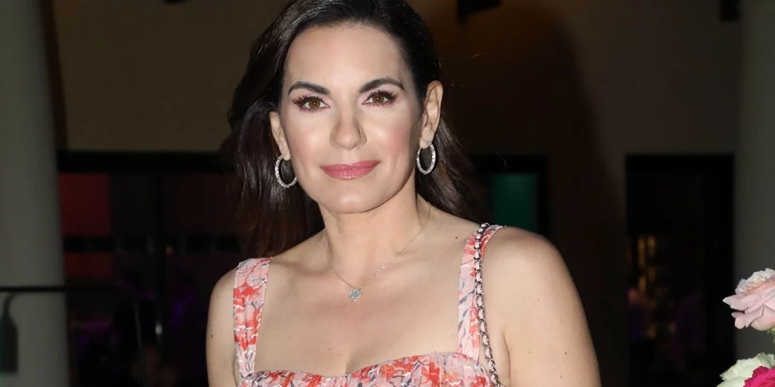 Η Όλγα Κεφαλογιάννη με το μανικιούρ που υιοθετούν οι πιο κομψές γυναίκες τώρα