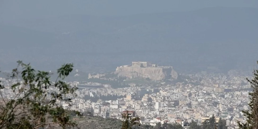 Αυξημένες συγκεντρώσεις σκόνης από τη Σαχάρα σε όλη τη χώρα