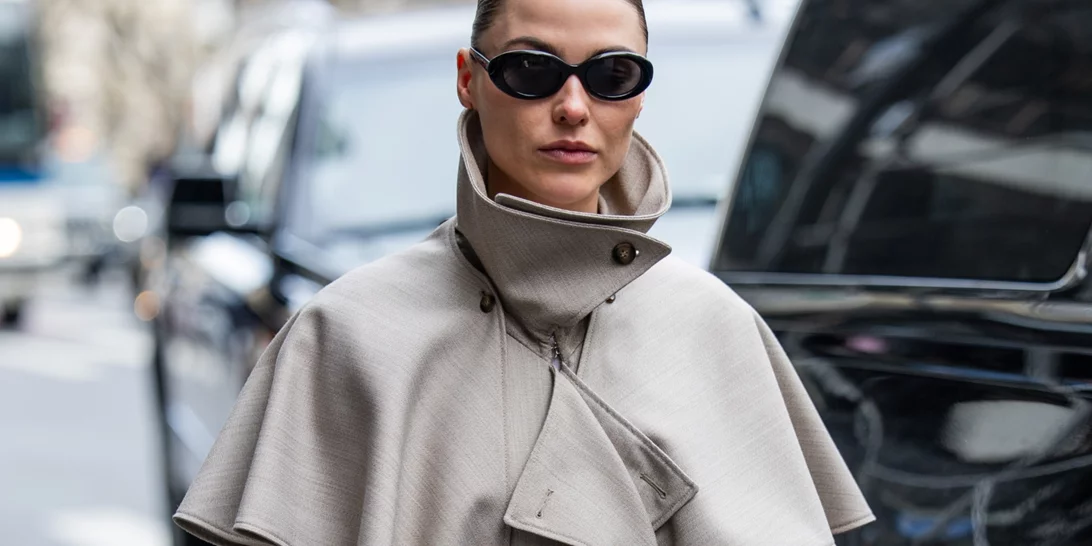 Οι πιο ωραίες καμπαρντίνες της φετινής άνοιξης έχουν μοντέρνα σχέδια και χρώματα