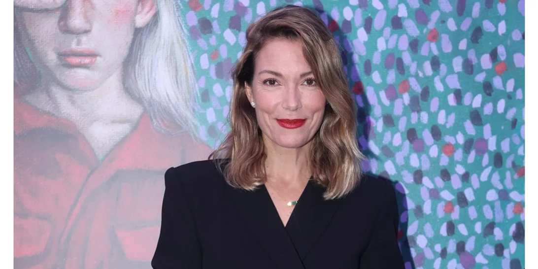 Η Βίκυ Καγιά φόρεσε το παλτό που δεν φεύγει ποτέ από τη μόδα