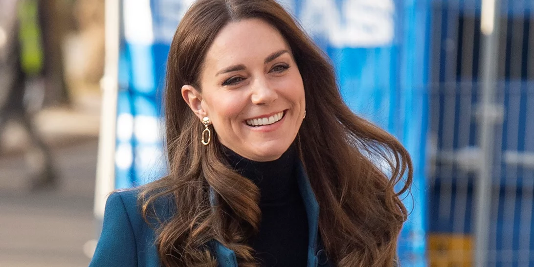 Η Kate Middleton με το φόρεμα που θα φοράμε συνέχεια το καλοκαίρι