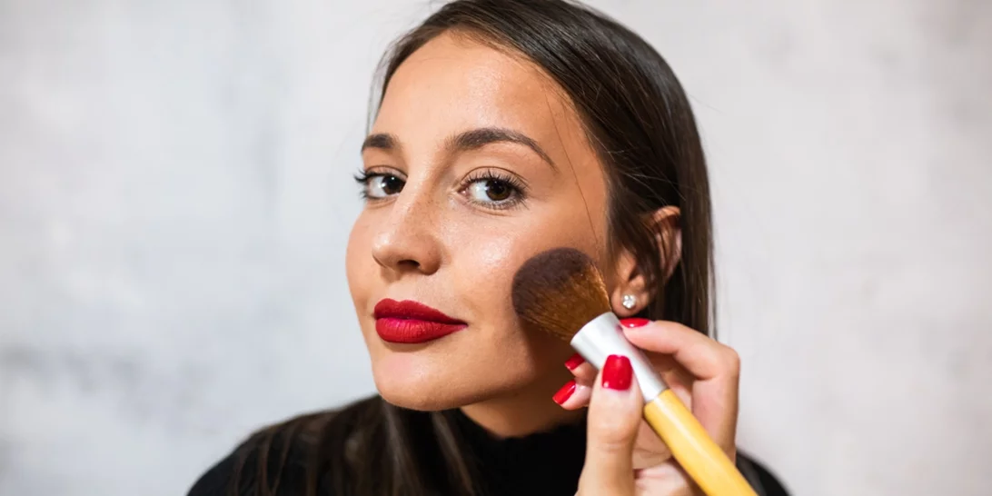 Τα πολυτελή bronzers που αξίζει να αποκτήσεις στις εκπτώσεις